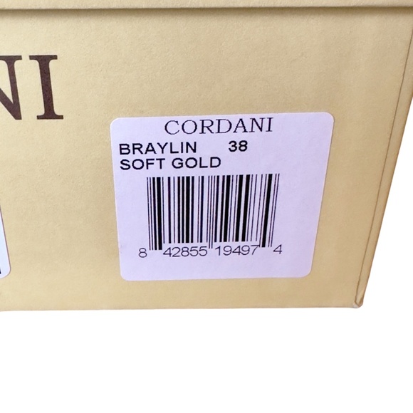 NEW CORDANI Braylin Espredille Wedge sandal in soft gold suede - Picture 9 of 9